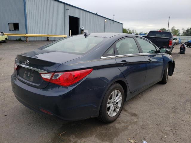 Photo 3 VIN: 5NPEB4ACXCH318926 - HYUNDAI SONATA GLS 