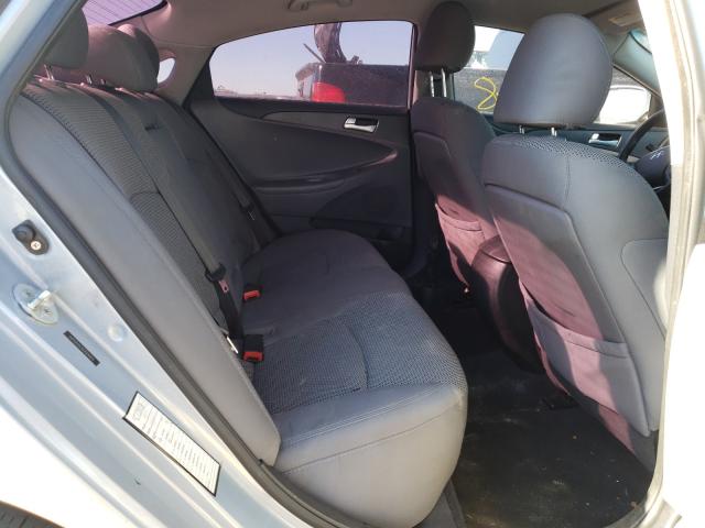 Photo 5 VIN: 5NPEB4ACXCH326816 - HYUNDAI SONATA GLS 