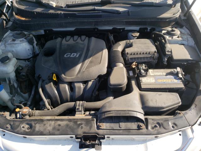 Photo 6 VIN: 5NPEB4ACXCH331532 - HYUNDAI SONATA GLS 