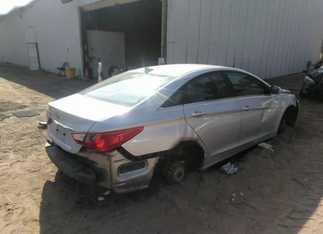 Photo 3 VIN: 5NPEB4ACXCH331725 - HYUNDAI SONATA 