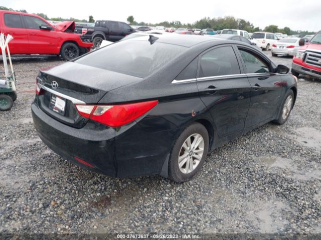 Photo 3 VIN: 5NPEB4ACXCH334303 - HYUNDAI SONATA 