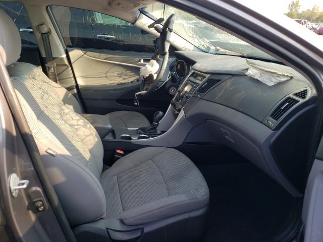 Photo 4 VIN: 5NPEB4ACXCH343504 - HYUNDAI SONATA GLS 