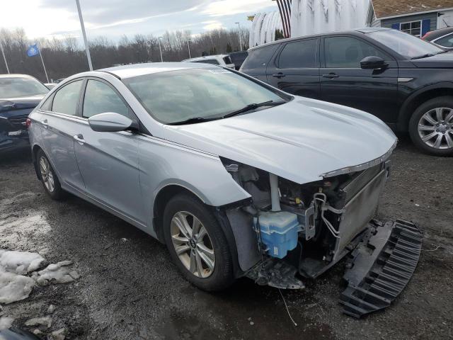 Photo 3 VIN: 5NPEB4ACXCH349805 - HYUNDAI SONATA GLS 