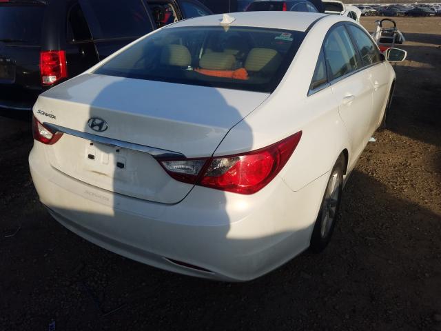 Photo 3 VIN: 5NPEB4ACXCH371268 - HYUNDAI SONATA GLS 