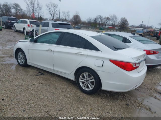 Photo 2 VIN: 5NPEB4ACXCH372842 - HYUNDAI SONATA 