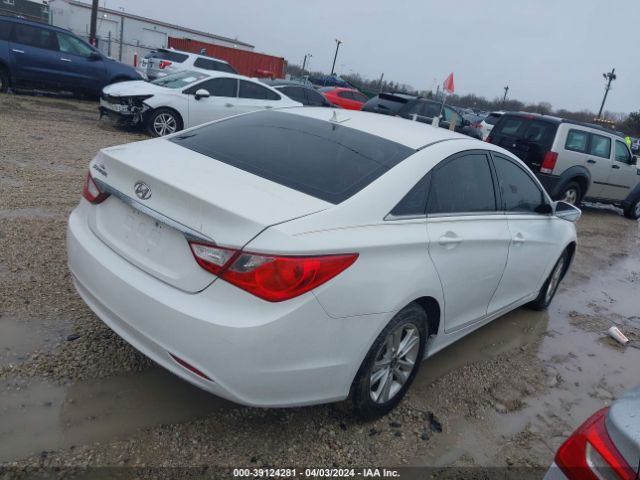 Photo 3 VIN: 5NPEB4ACXCH372842 - HYUNDAI SONATA 