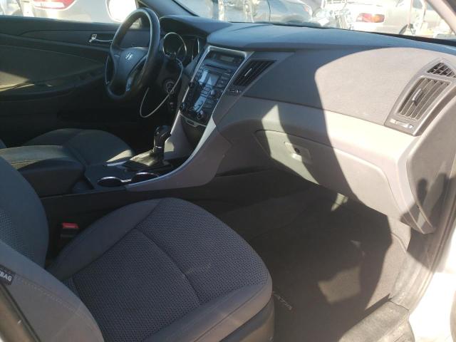 Photo 4 VIN: 5NPEB4ACXCH398843 - HYUNDAI SONATA GLS 