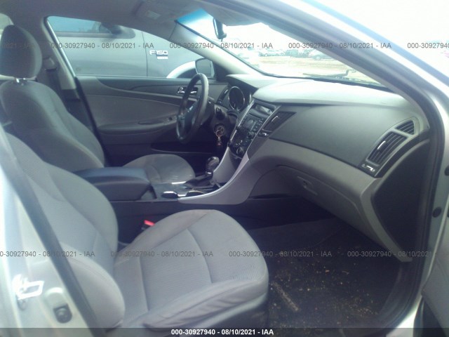 Photo 4 VIN: 5NPEB4ACXCH408240 - HYUNDAI SONATA 