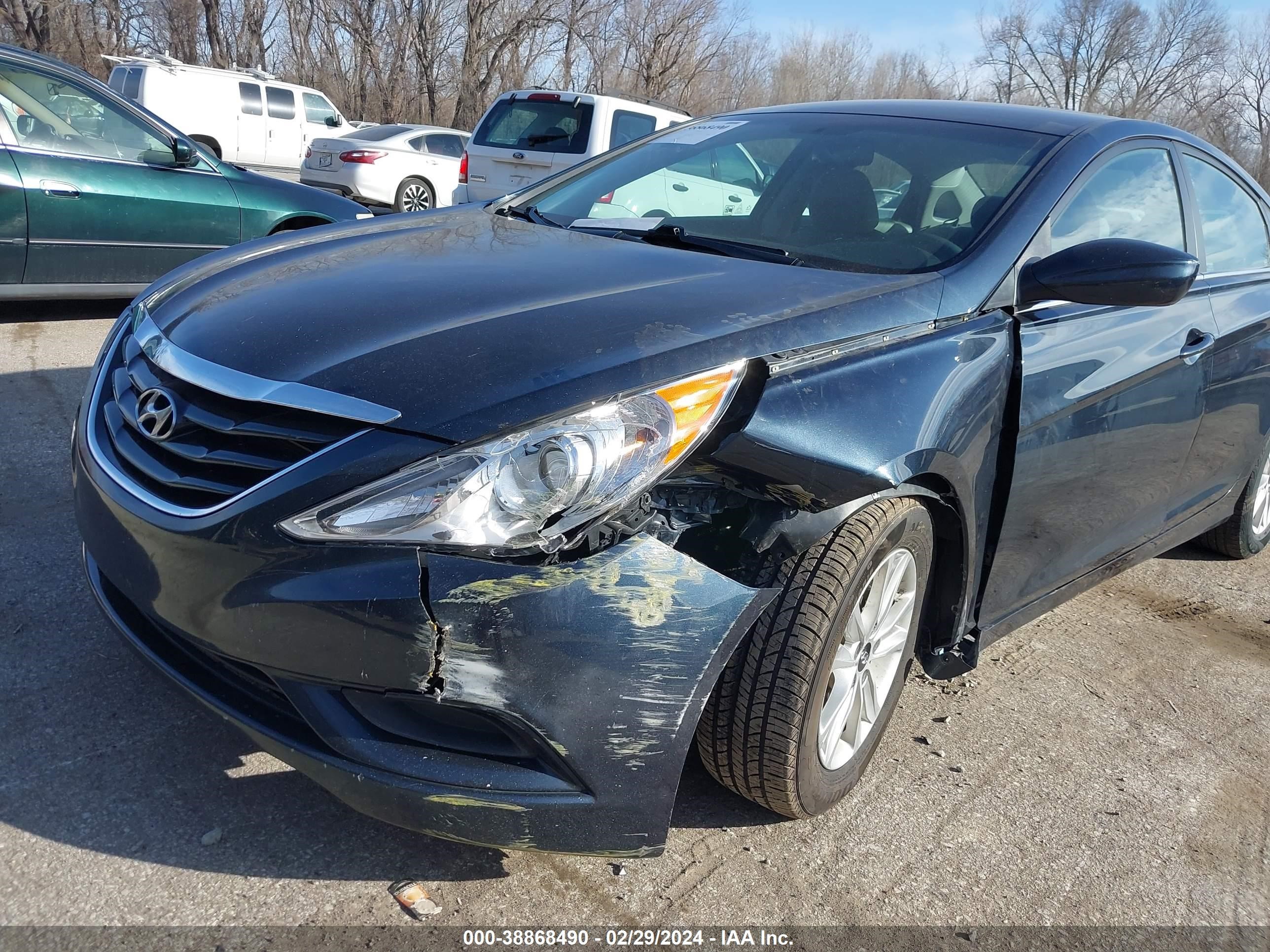 Photo 5 VIN: 5NPEB4ACXCH424244 - HYUNDAI SONATA 