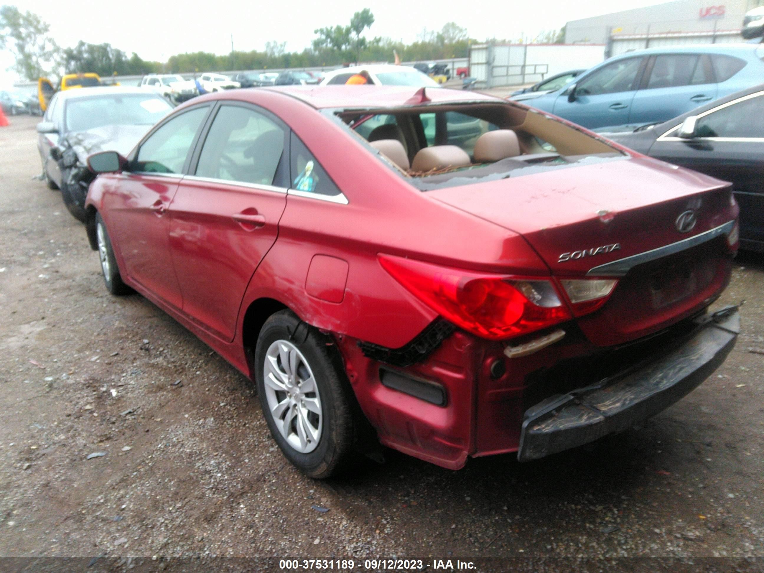 Photo 2 VIN: 5NPEB4ACXCH438161 - HYUNDAI SONATA 