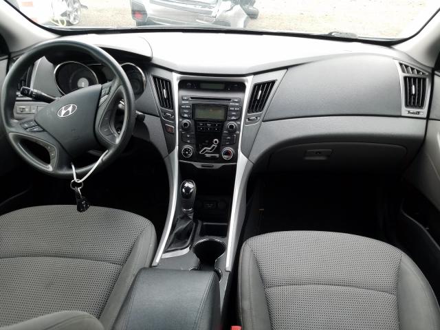 Photo 8 VIN: 5NPEB4ACXCH449399 - HYUNDAI SONATA GLS 