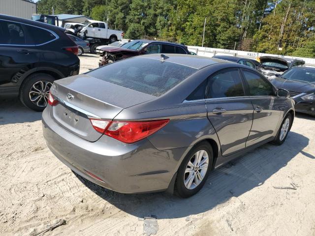 Photo 2 VIN: 5NPEB4ACXCH454747 - HYUNDAI SONATA GLS 