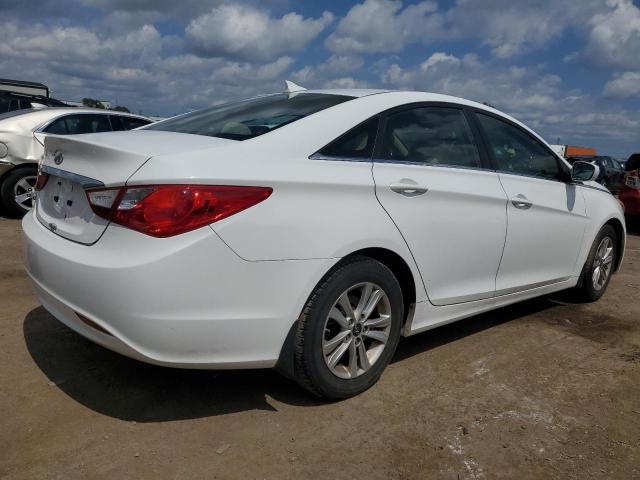 Photo 2 VIN: 5NPEB4ACXCH455333 - HYUNDAI SONATA GLS 