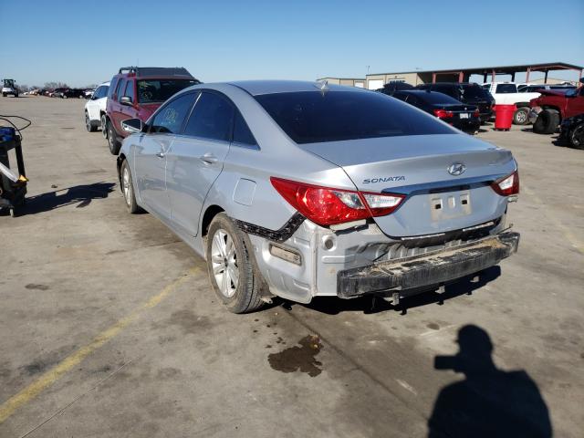 Photo 2 VIN: 5NPEB4ACXCH465411 - HYUNDAI SONATA GLS 