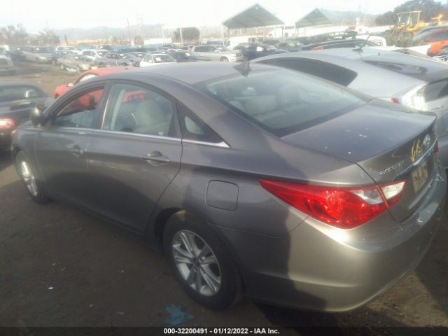 Photo 2 VIN: 5NPEB4ACXCH465683 - HYUNDAI SONATA 