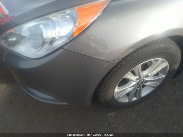 Photo 5 VIN: 5NPEB4ACXCH465683 - HYUNDAI SONATA 