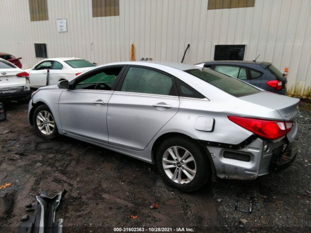 Photo 2 VIN: 5NPEB4ACXCH473539 - HYUNDAI SONATA 