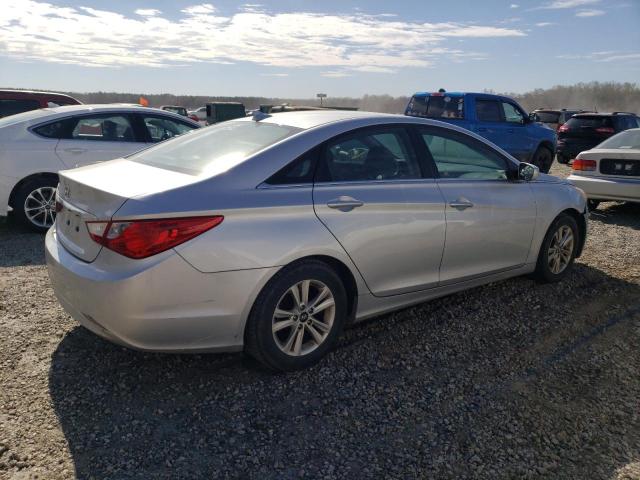 Photo 2 VIN: 5NPEB4ACXCH491491 - HYUNDAI SONATA GLS 