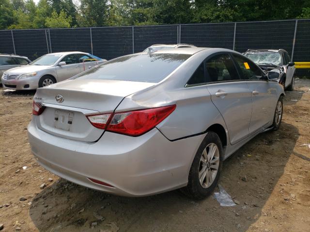 Photo 3 VIN: 5NPEB4ACXCH502456 - HYUNDAI SONATA GLS 