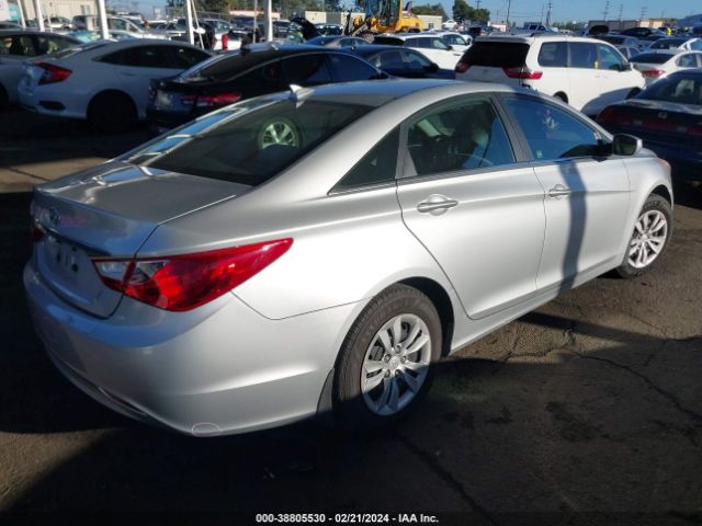 Photo 3 VIN: 5NPEB4ACXCH503459 - HYUNDAI SONATA 