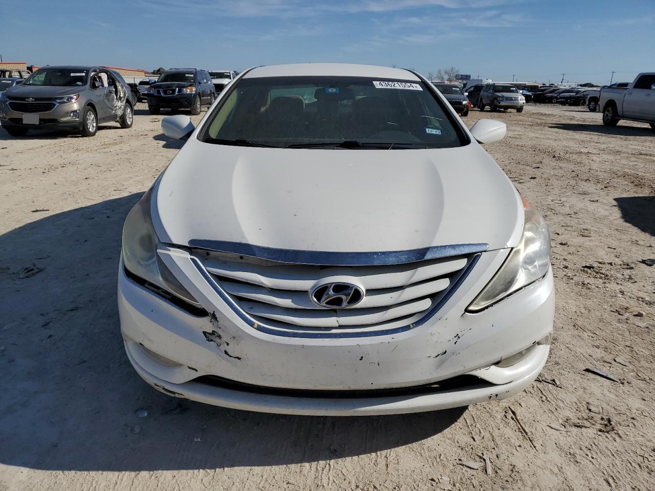 Photo 4 VIN: 5NPEB4ACXDH503740 - HYUNDAI SONATA 