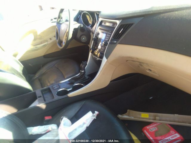 Photo 4 VIN: 5NPEB4ACXDH504130 - HYUNDAI SONATA 