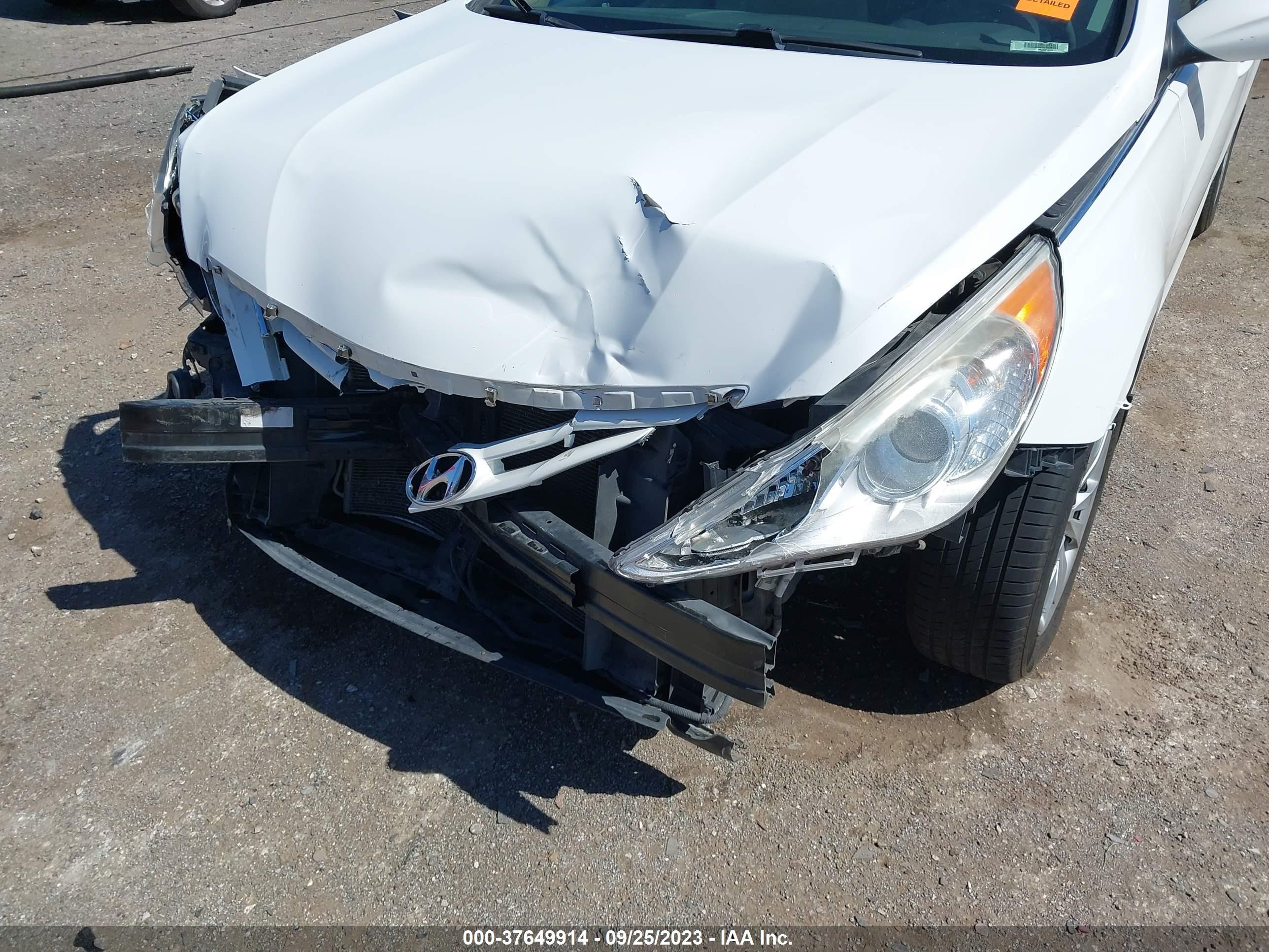 Photo 5 VIN: 5NPEB4ACXDH507156 - HYUNDAI SONATA 