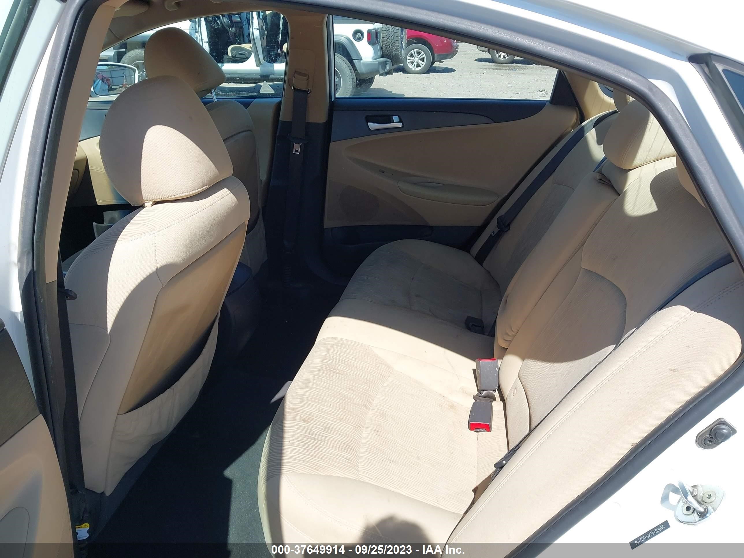 Photo 7 VIN: 5NPEB4ACXDH507156 - HYUNDAI SONATA 