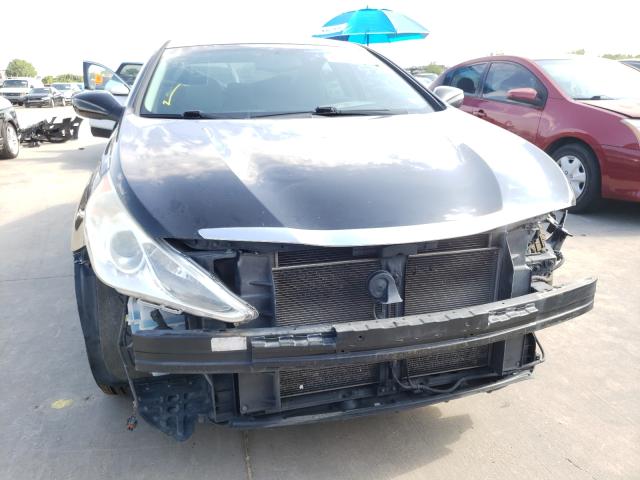 Photo 8 VIN: 5NPEB4ACXDH507447 - HYUNDAI SONATA GLS 