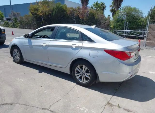 Photo 2 VIN: 5NPEB4ACXDH517640 - HYUNDAI SONATA 