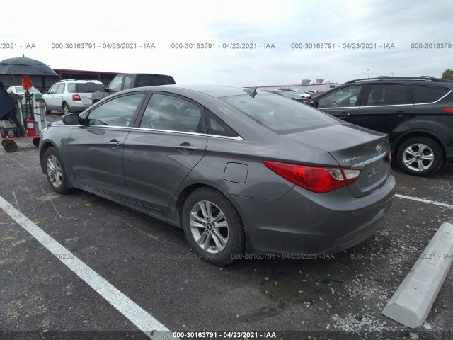 Photo 2 VIN: 5NPEB4ACXDH551092 - HYUNDAI SONATA 