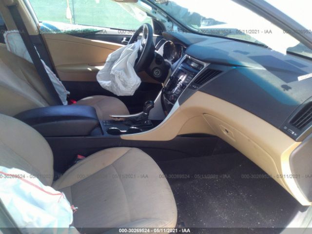 Photo 4 VIN: 5NPEB4ACXDH570421 - HYUNDAI SONATA 