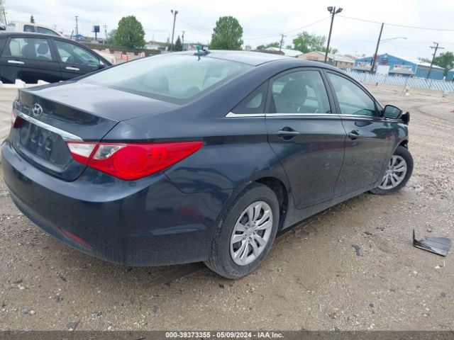 Photo 3 VIN: 5NPEB4ACXDH571598 - HYUNDAI SONATA 