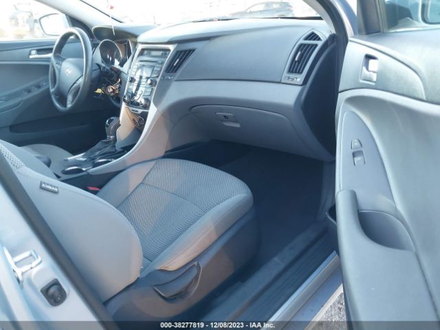 Photo 4 VIN: 5NPEB4ACXDH572542 - HYUNDAI SONATA 