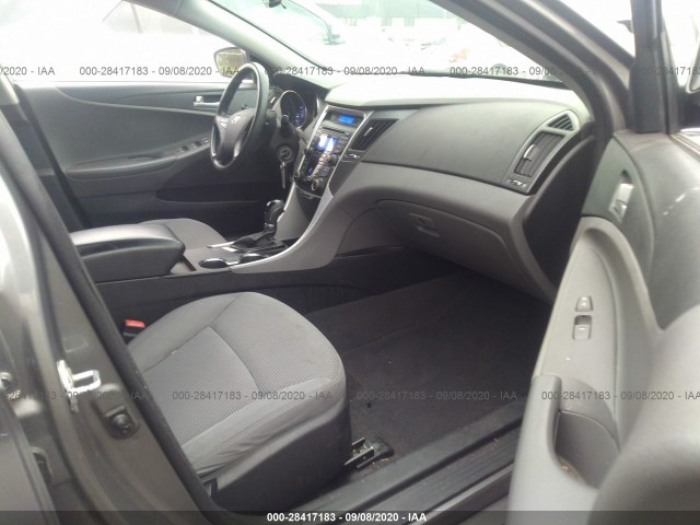 Photo 4 VIN: 5NPEB4ACXDH611453 - HYUNDAI SONATA 