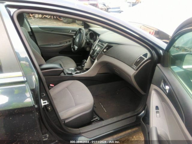 Photo 4 VIN: 5NPEB4ACXDH615843 - HYUNDAI SONATA 