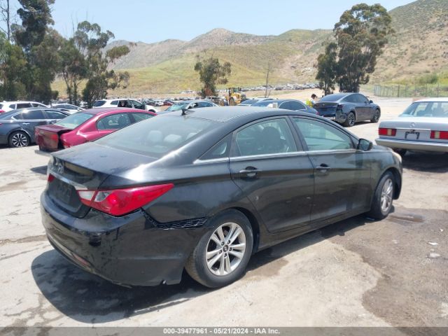 Photo 3 VIN: 5NPEB4ACXDH653217 - HYUNDAI SONATA 