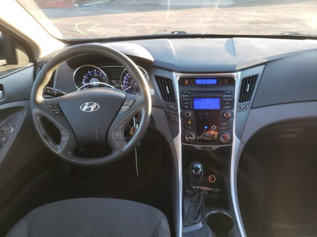 Photo 8 VIN: 5NPEB4ACXDH677078 - HYUNDAI SONATA GLS 