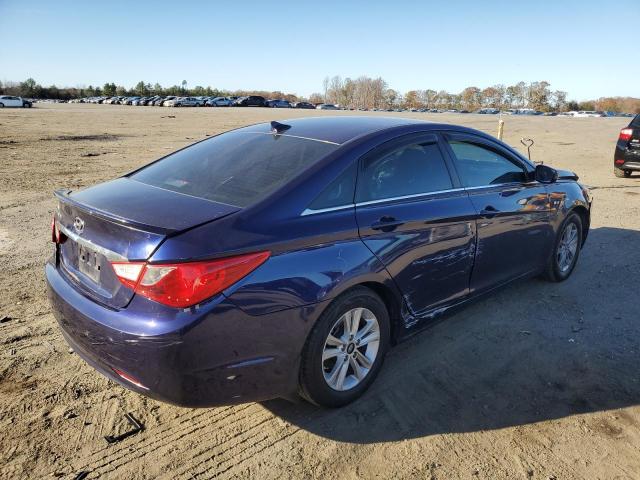 Photo 3 VIN: 5NPEB4ACXDH679638 - HYUNDAI SONATA GLS 