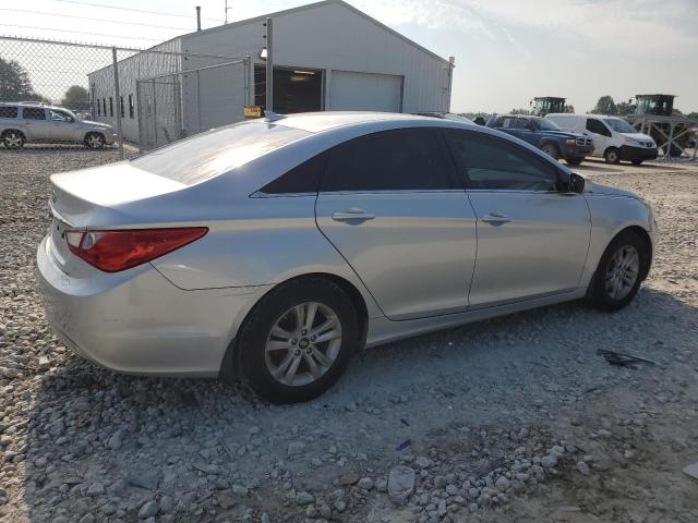 Photo 2 VIN: 5NPEB4ACXDH692602 - HYUNDAI SONATA GLS 