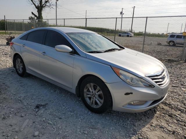 Photo 3 VIN: 5NPEB4ACXDH692602 - HYUNDAI SONATA GLS 