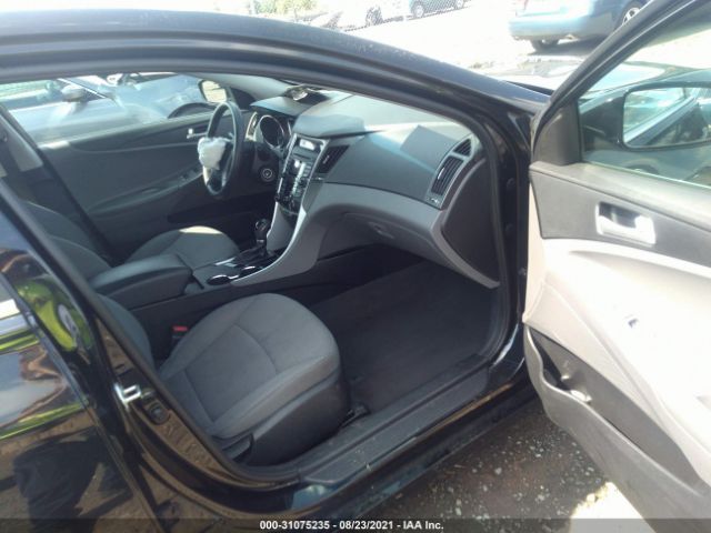 Photo 4 VIN: 5NPEB4ACXDH698920 - HYUNDAI SONATA 