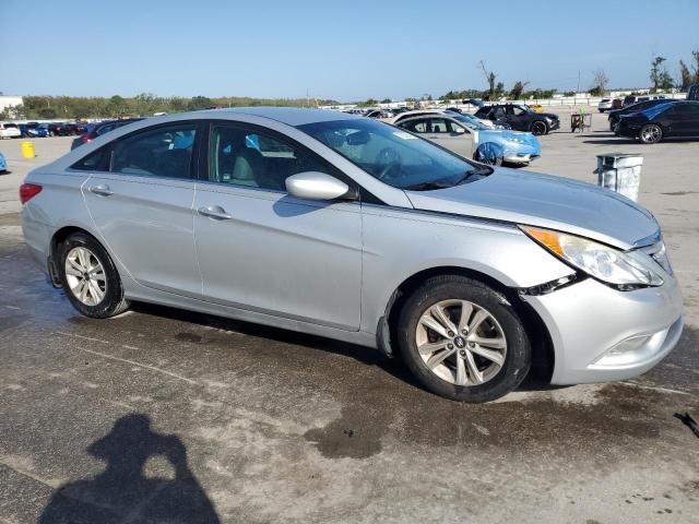 Photo 3 VIN: 5NPEB4ACXDH707681 - HYUNDAI SONATA GLS 