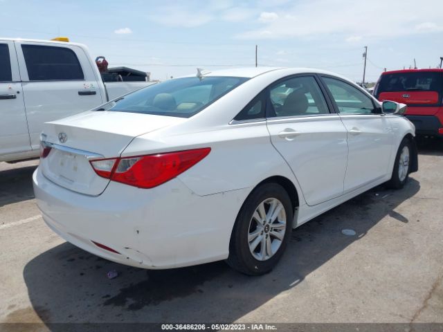 Photo 3 VIN: 5NPEB4ACXDH725064 - HYUNDAI SONATA 