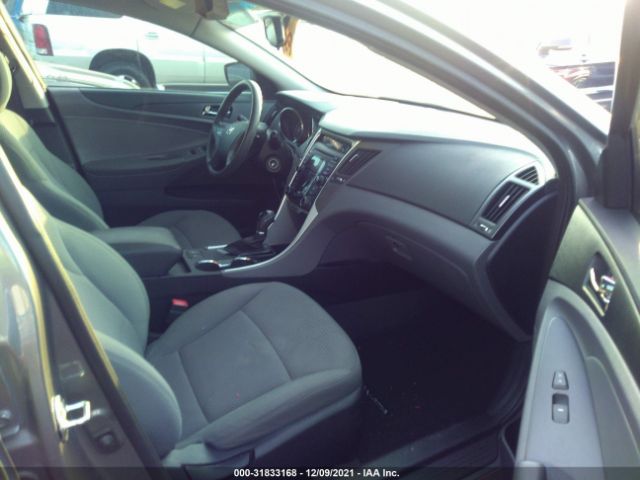 Photo 4 VIN: 5NPEB4ACXDH740373 - HYUNDAI SONATA 