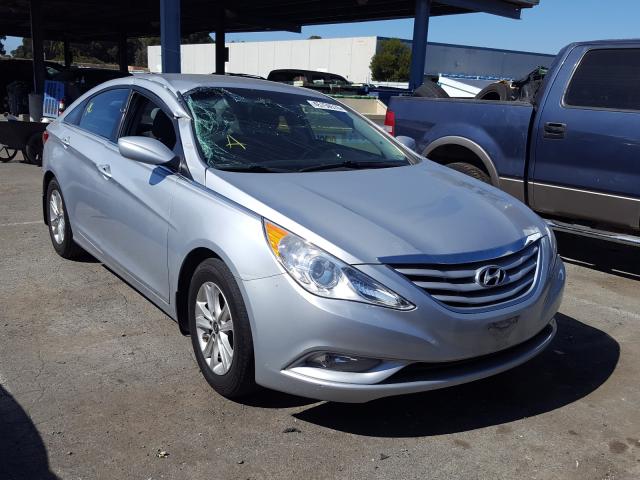 Photo 0 VIN: 5NPEB4ACXDH747081 - HYUNDAI SONATA GLS 