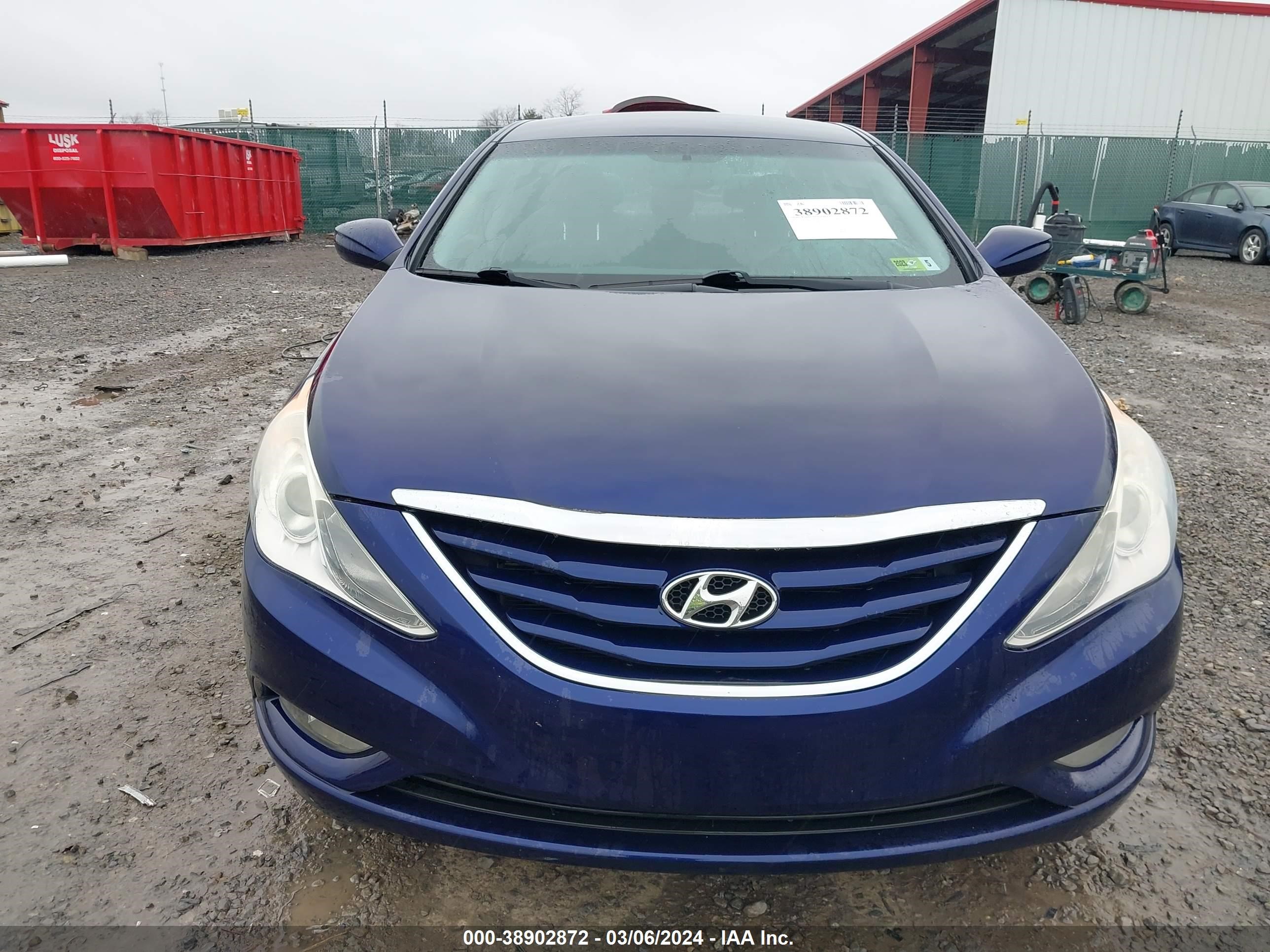 Photo 11 VIN: 5NPEB4ACXDH748635 - HYUNDAI SONATA 