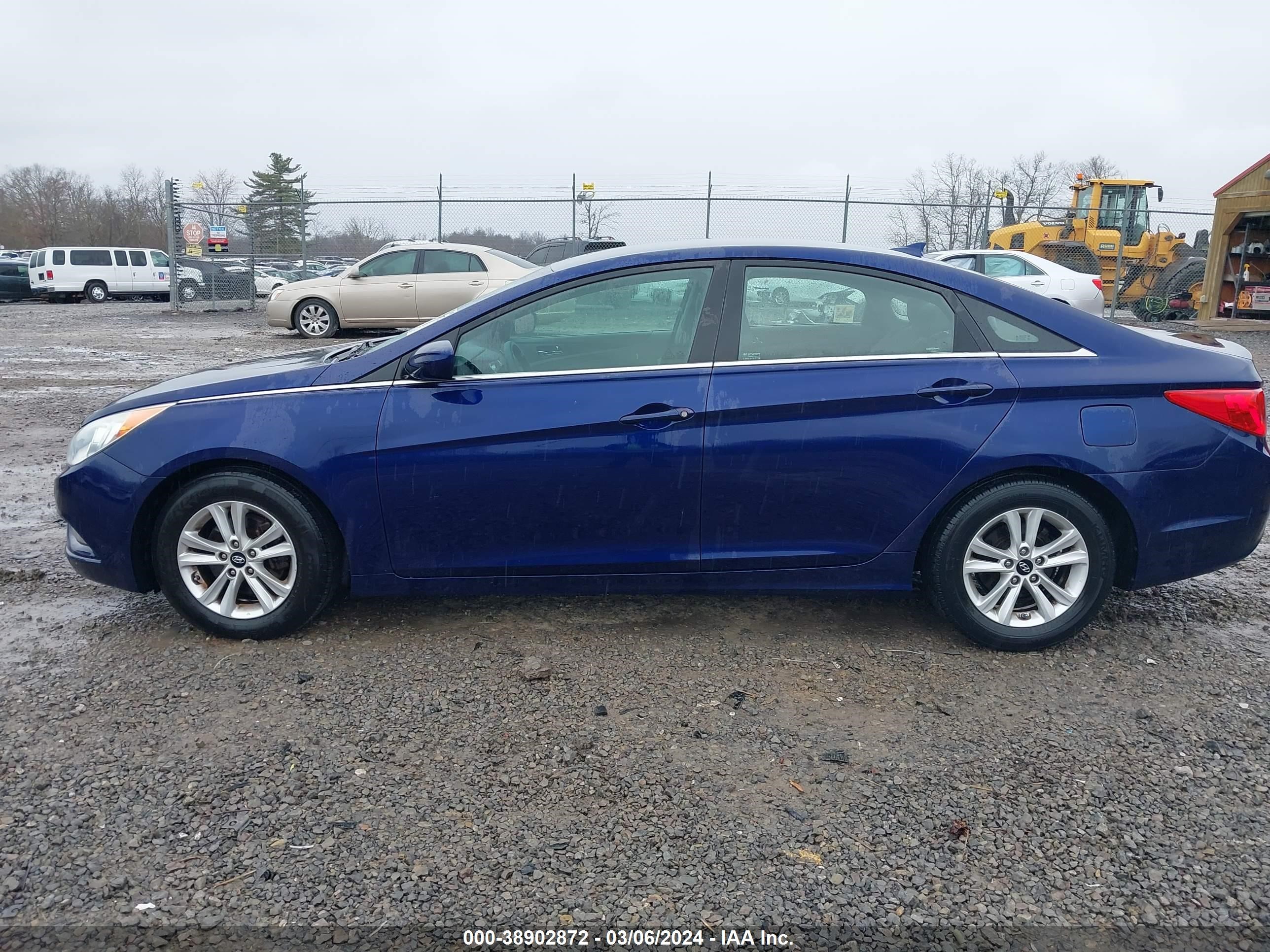 Photo 13 VIN: 5NPEB4ACXDH748635 - HYUNDAI SONATA 