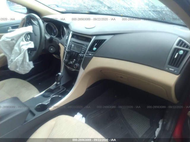 Photo 4 VIN: 5NPEB4ACXDH750420 - HYUNDAI SONATA 