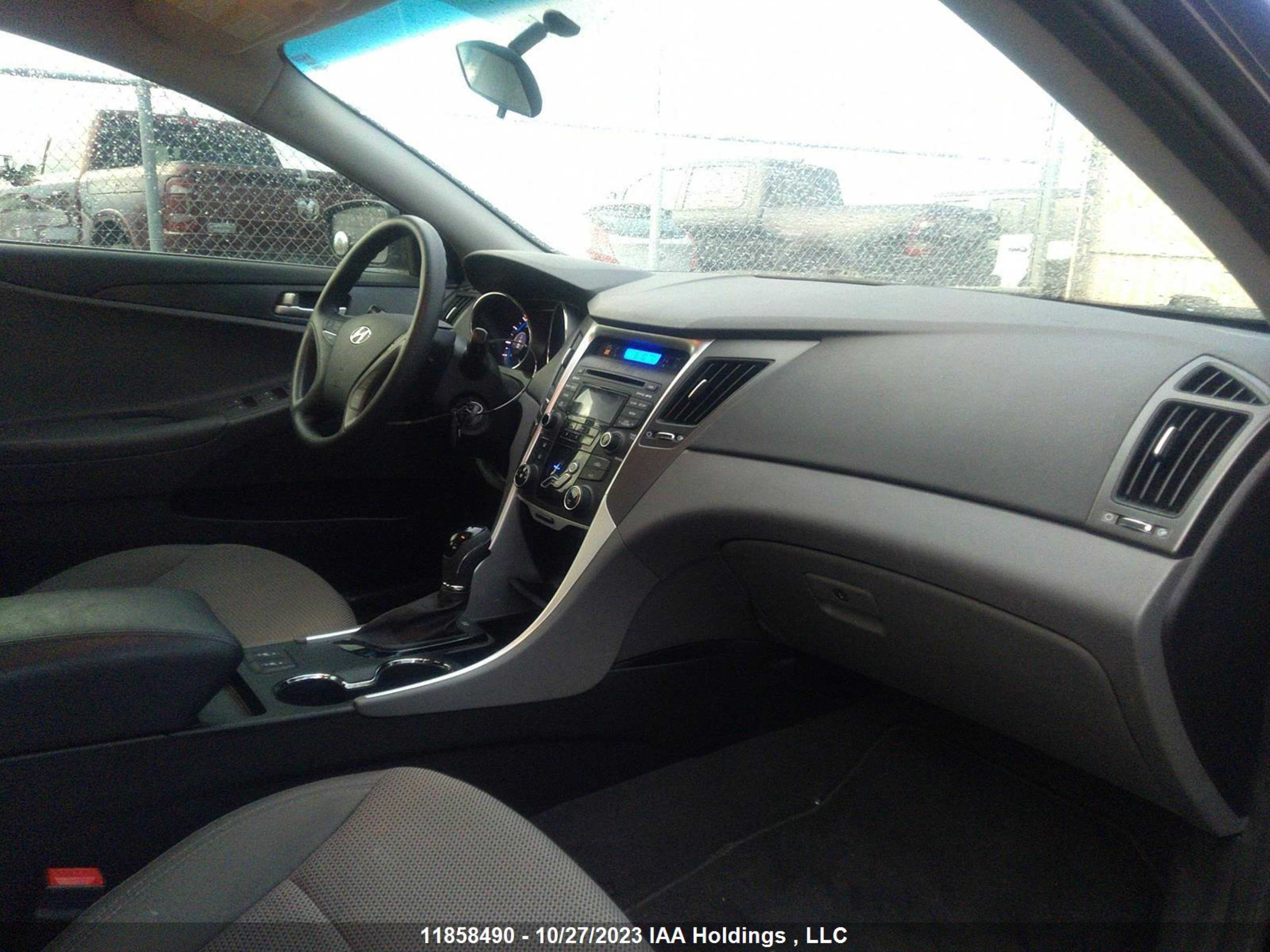 Photo 4 VIN: 5NPEB4ACXDH750563 - HYUNDAI SONATA 